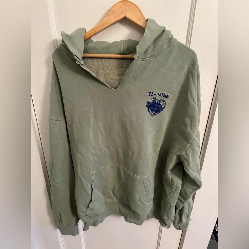 Alix Earle HOT MESS hoodie
